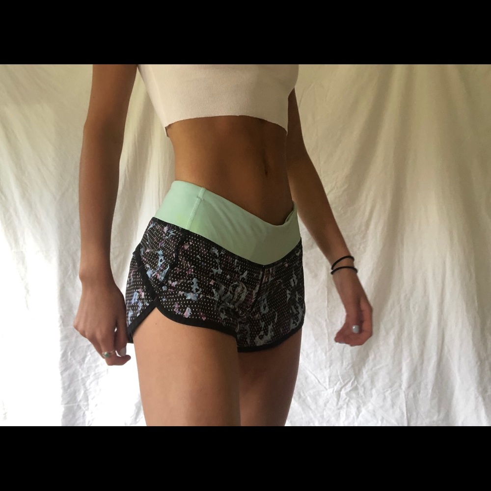 lulu lemon speed up shorts limited pattern